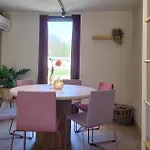 5 Bedroom Luxurious In *