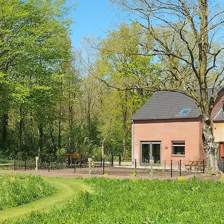 5 Bedroom Luxurious In