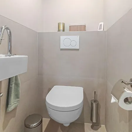 5 Bedroom Luxurious In Casa vacanze Afferden (Limburg)